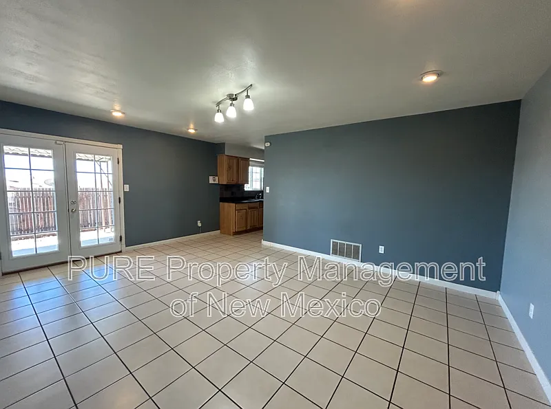 2 bed, 1.0 bath, $1,595 — Photo 4