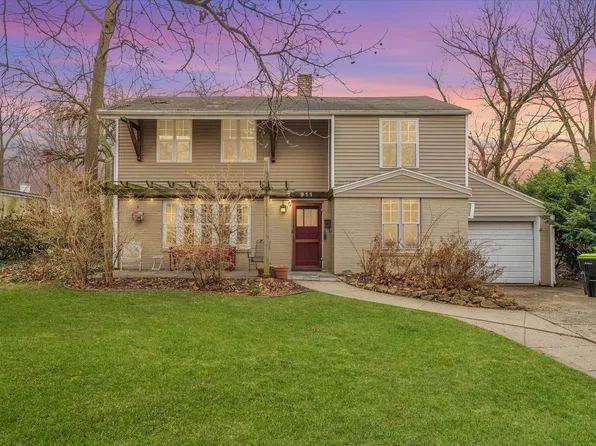 911 Foley Ave, Champaign, IL 61820