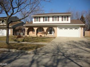 14307 Marino Dr, Warren, MI 48088