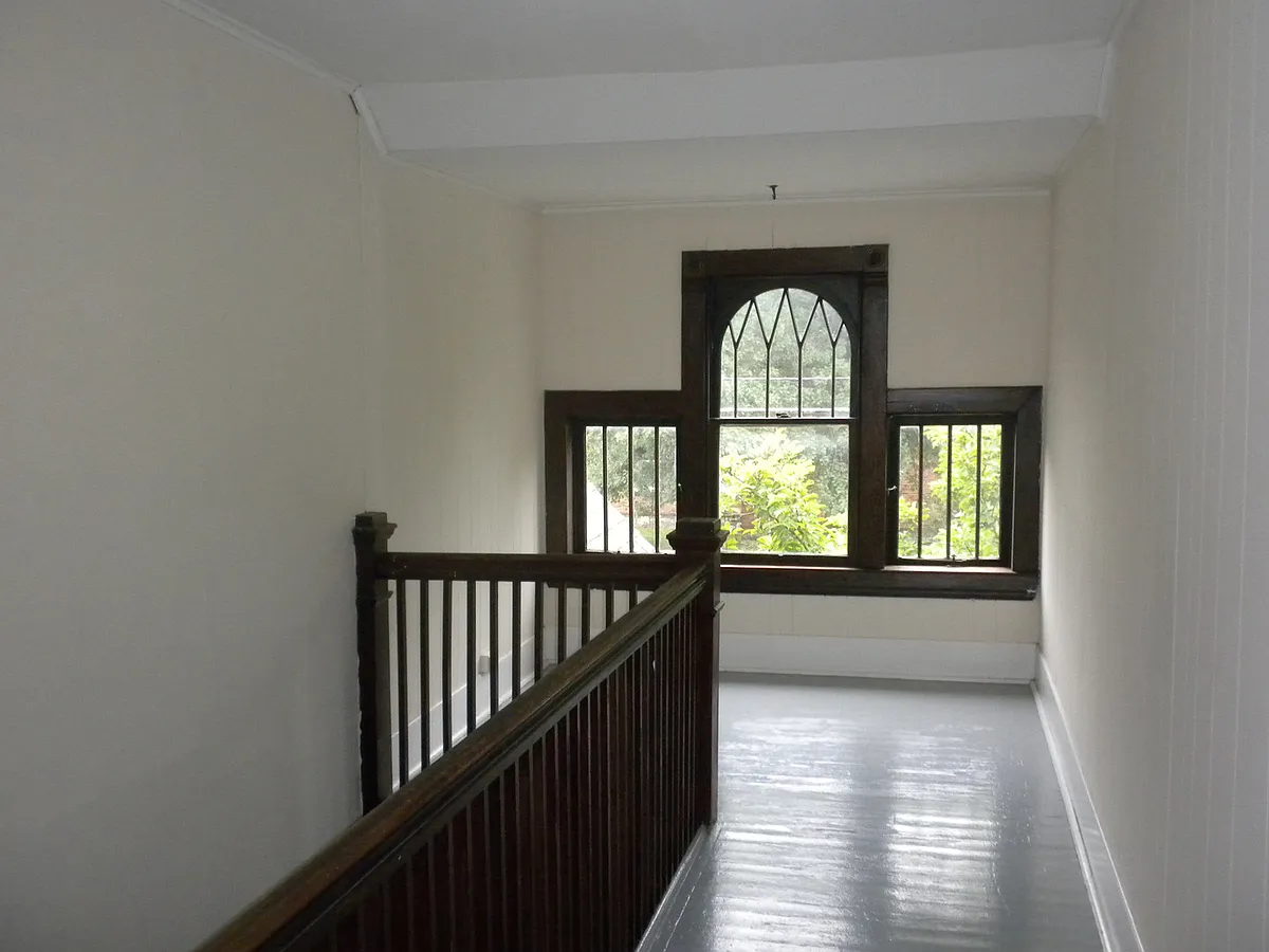 Building Photo - 1409 Hinkson