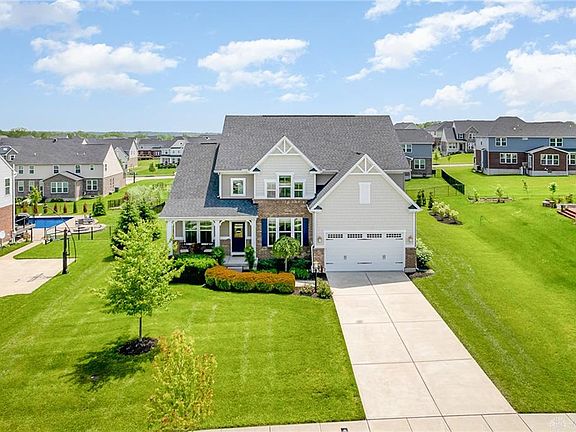 2nd image of 4170 Chatsworth Dr