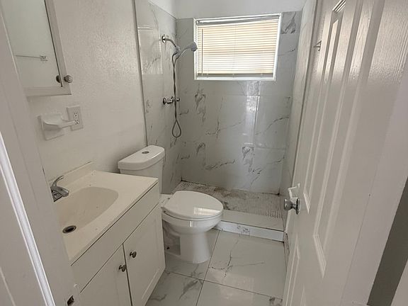 2nd image of 3055 2nd St #B