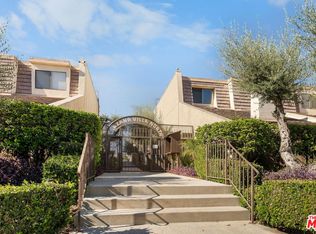 18403 Collins St UNIT D, Tarzana, CA 91356