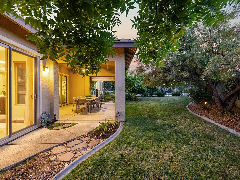 4382 Malana Way — Photo 31