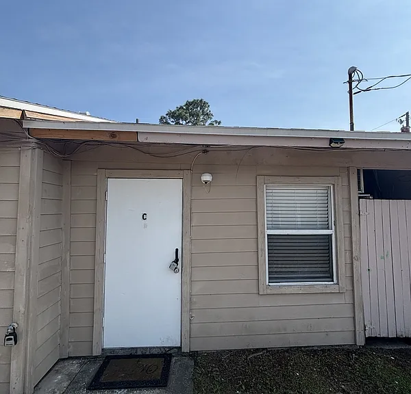 1624 Coral Way #C — Photo 2