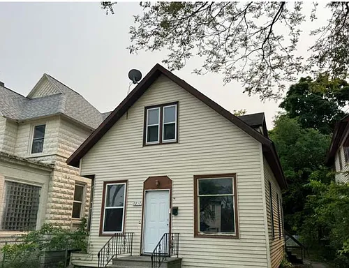 1257 3rd St Photo 1