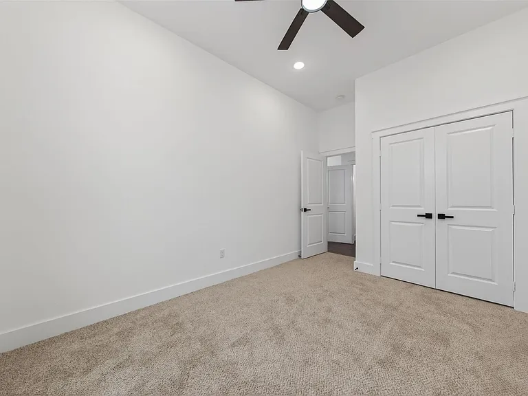 2714 Drew St — Photo 25