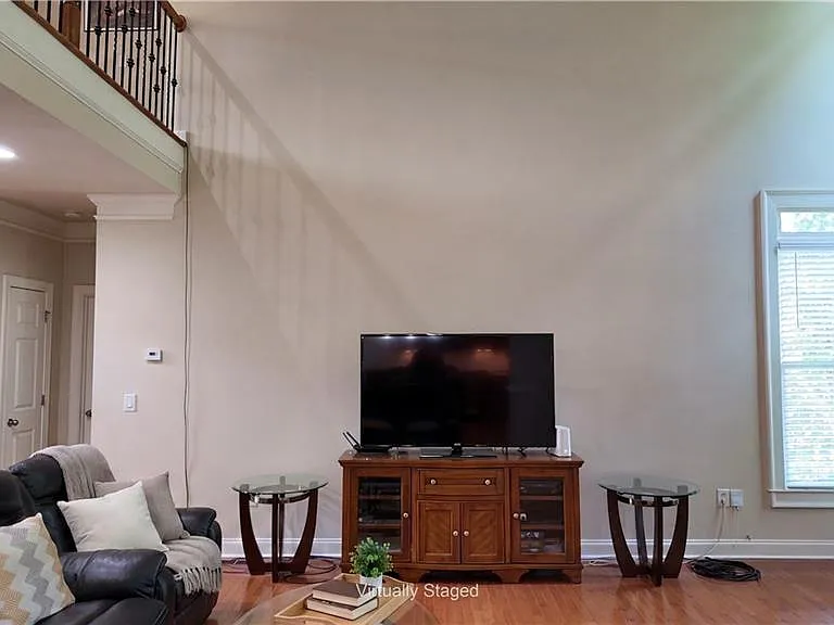 5722 Ashleigh Walk Dr — Photo 11