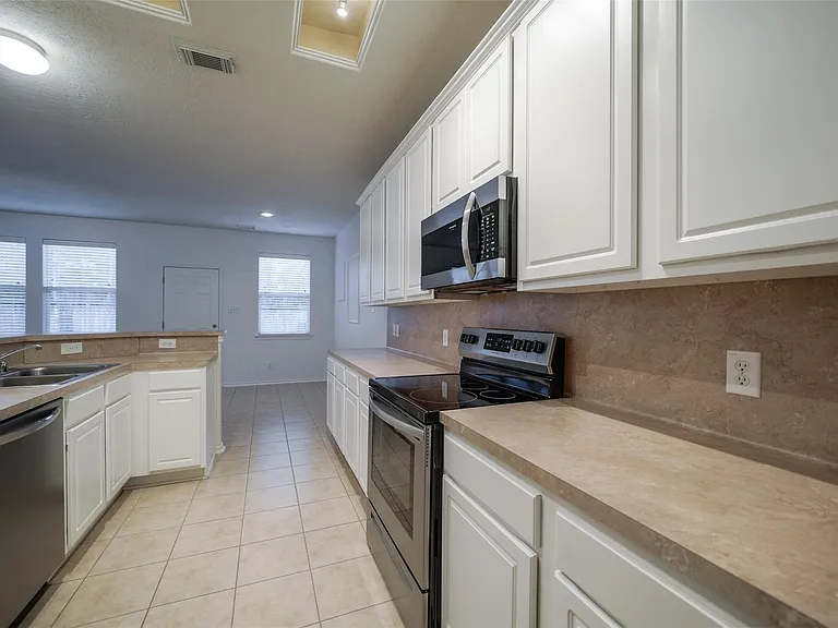 146 Silver Penny Dr — Photo 18