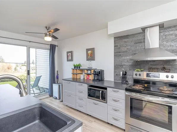 9916 Daniel St #107, North Cowichan, BC V0R 1K1