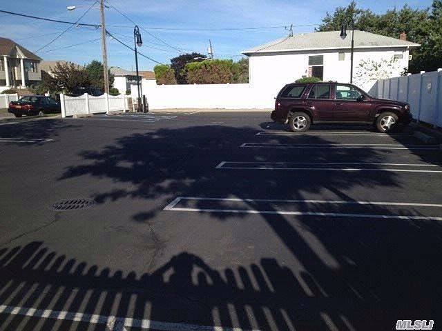 2nd image of 4042 Austin Blvd