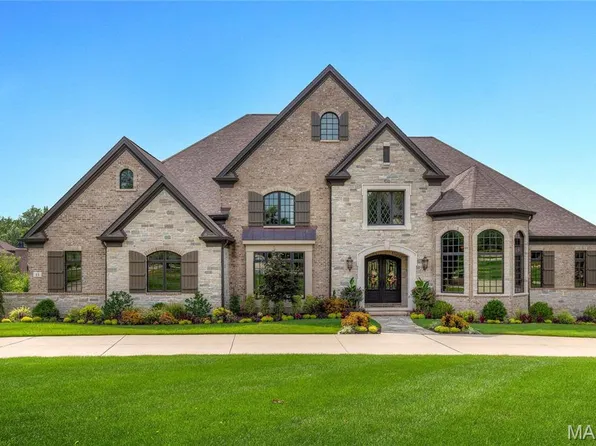 13 Roclare Ln, Saint Louis, MO 63131