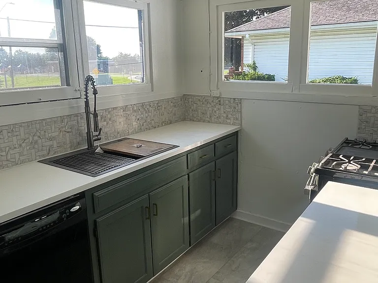 4414 Crisp Ave — Photo 8