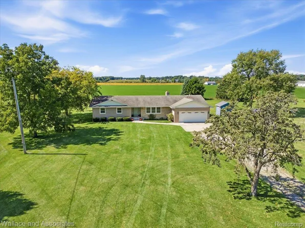 7925 Wildcat Rd, Jeddo, MI 48032