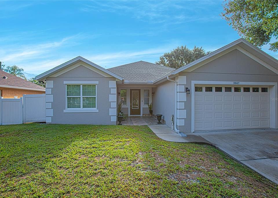 1st image of 2807 Newcombe Ln