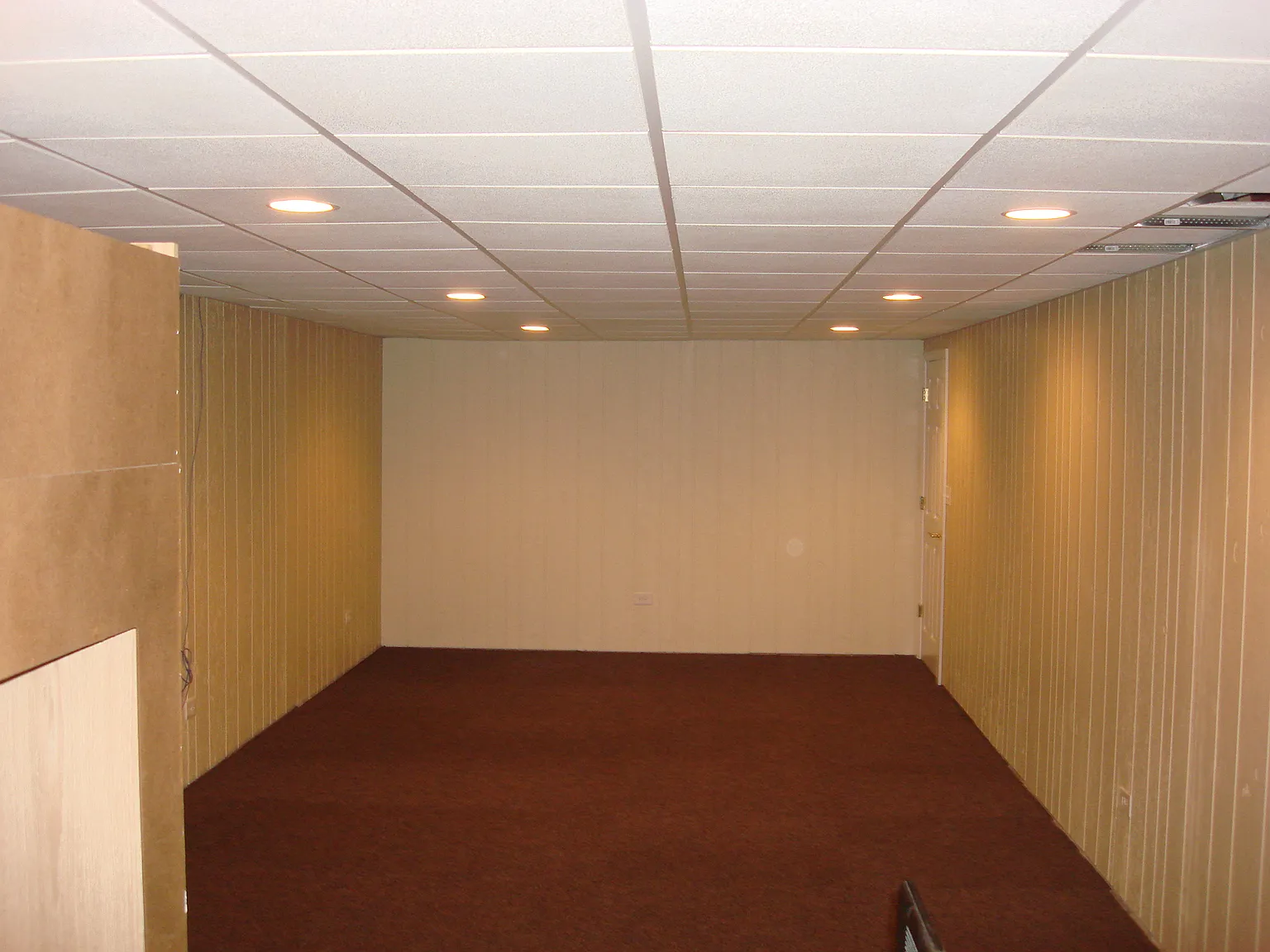 27W530 Timber Ln photo 1