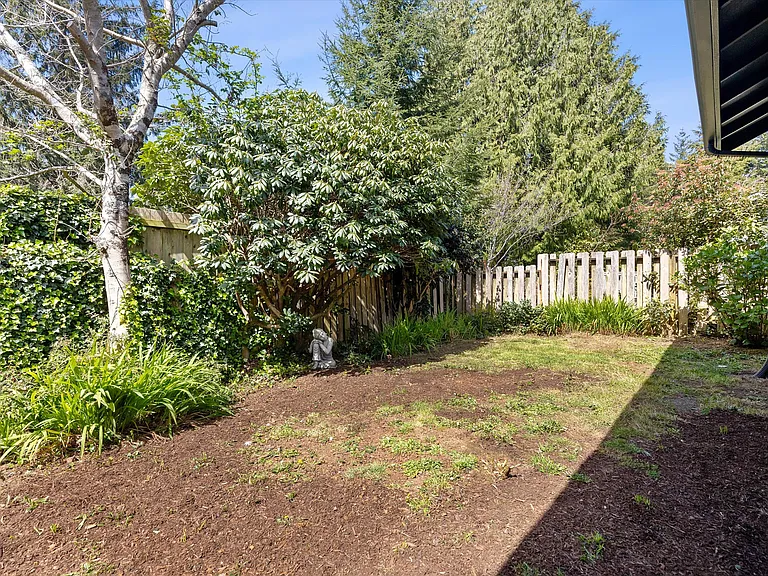 830 SW Dolores Dr — Photo 31