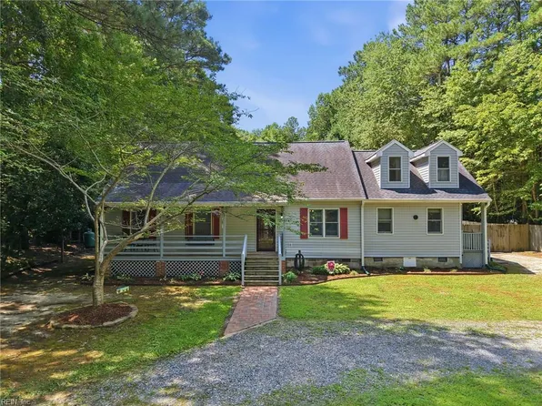 11011 Harcum Rd, Gloucester, VA 23061