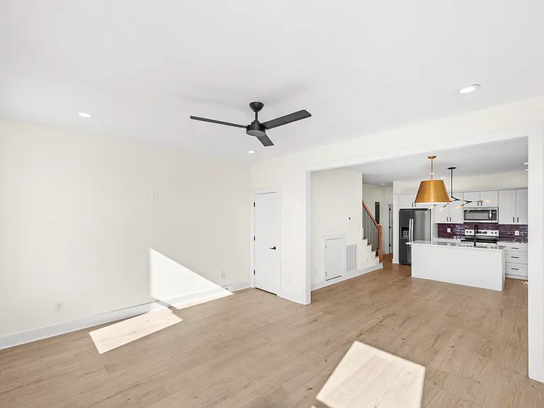 3811 Dr Walter S Davis Blvd #3811 — Photo 3