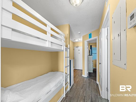 4th image of 1117 W Beach Blvd #608