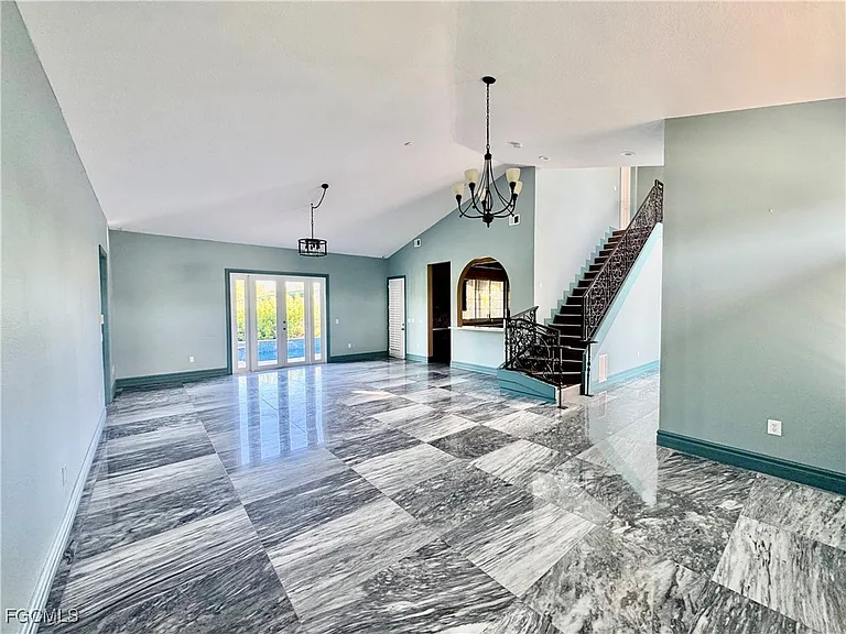 14370 McGregor Blvd — Photo 9