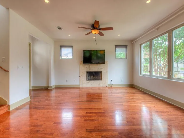 605 Peacock Ln #C — Photo 10