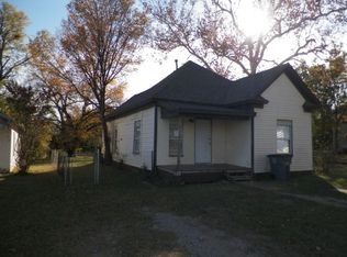 910 SW G Ave, Lawton, OK 73501