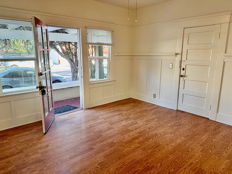 3962 Goldfinch St #1 — Photo 3