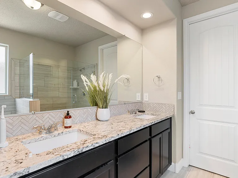 4453 Skyline Loop NE — Photo 6