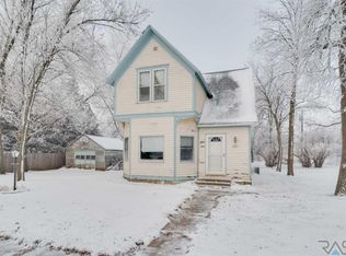 321 Dakota St, Chancellor, SD 57015