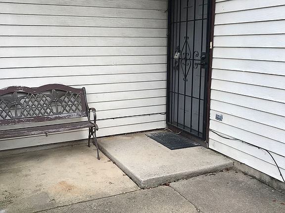 4th image of 9P Fernwood Dr #9P
