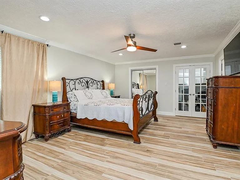 21435 Park Villa Dr — Photo 9
