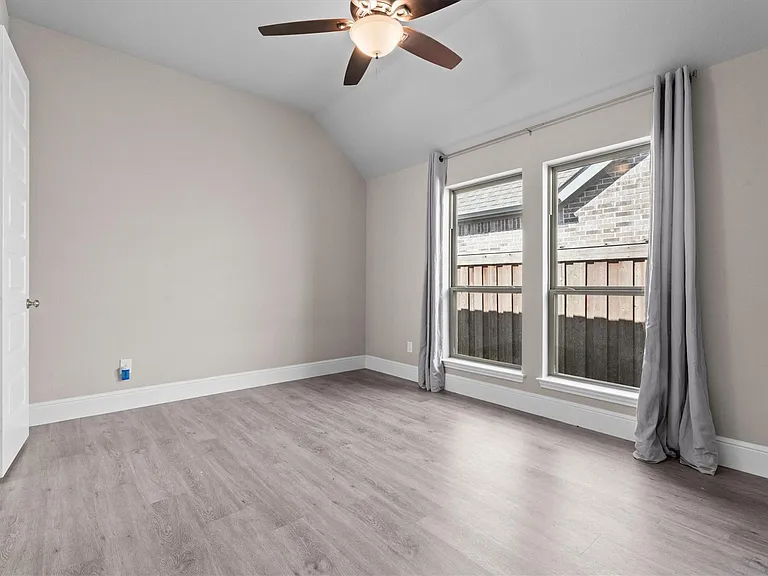 28348 Sterling Oak Dr — Photo 40