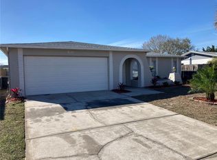 9145 Barrington Ln, Port Richey, FL 34668