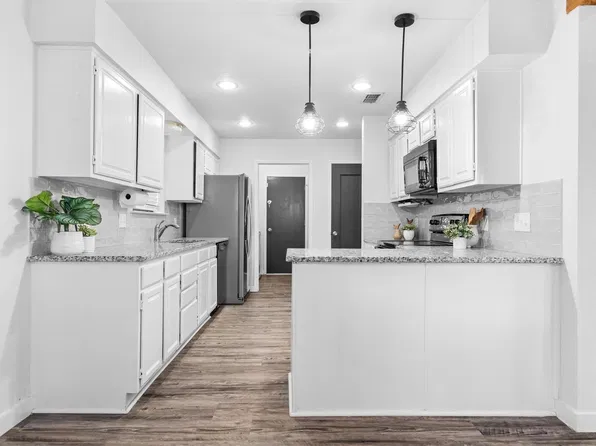 6836 Megan Ln, North Richland Hills, TX 76182