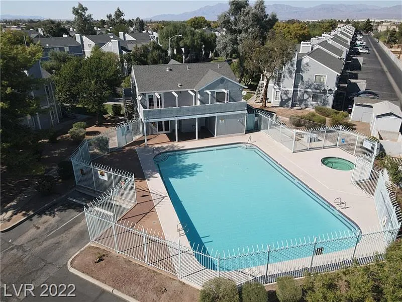 4240 E Tonopah Ave — Photo 2
