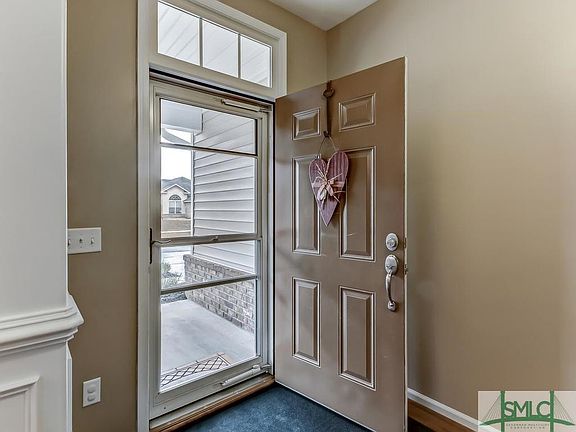 4th image of 221 Chippingwood Cir