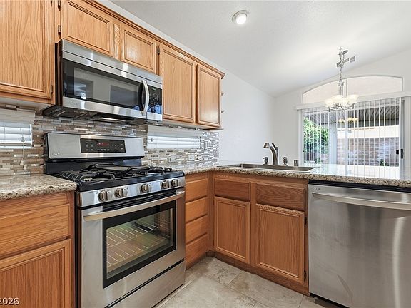 3rd image of 312 Warm Front St
