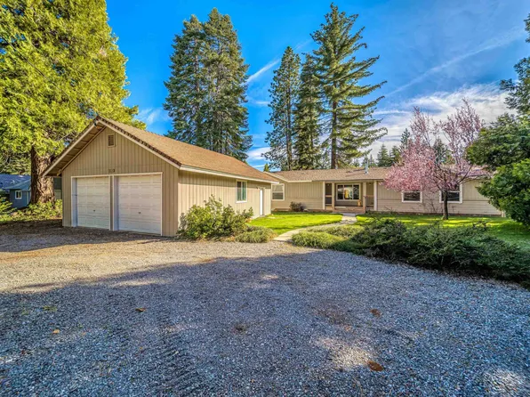 3226 Hill Crest Dr, Lake Almanor, CA 96137