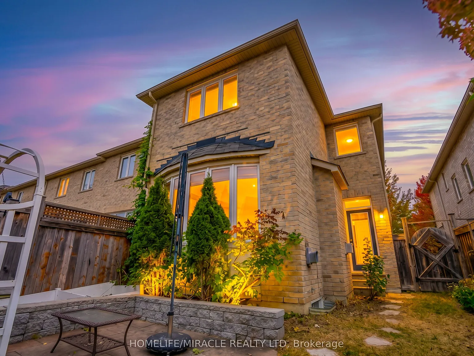 3 bed, $2,900 — Photo 2