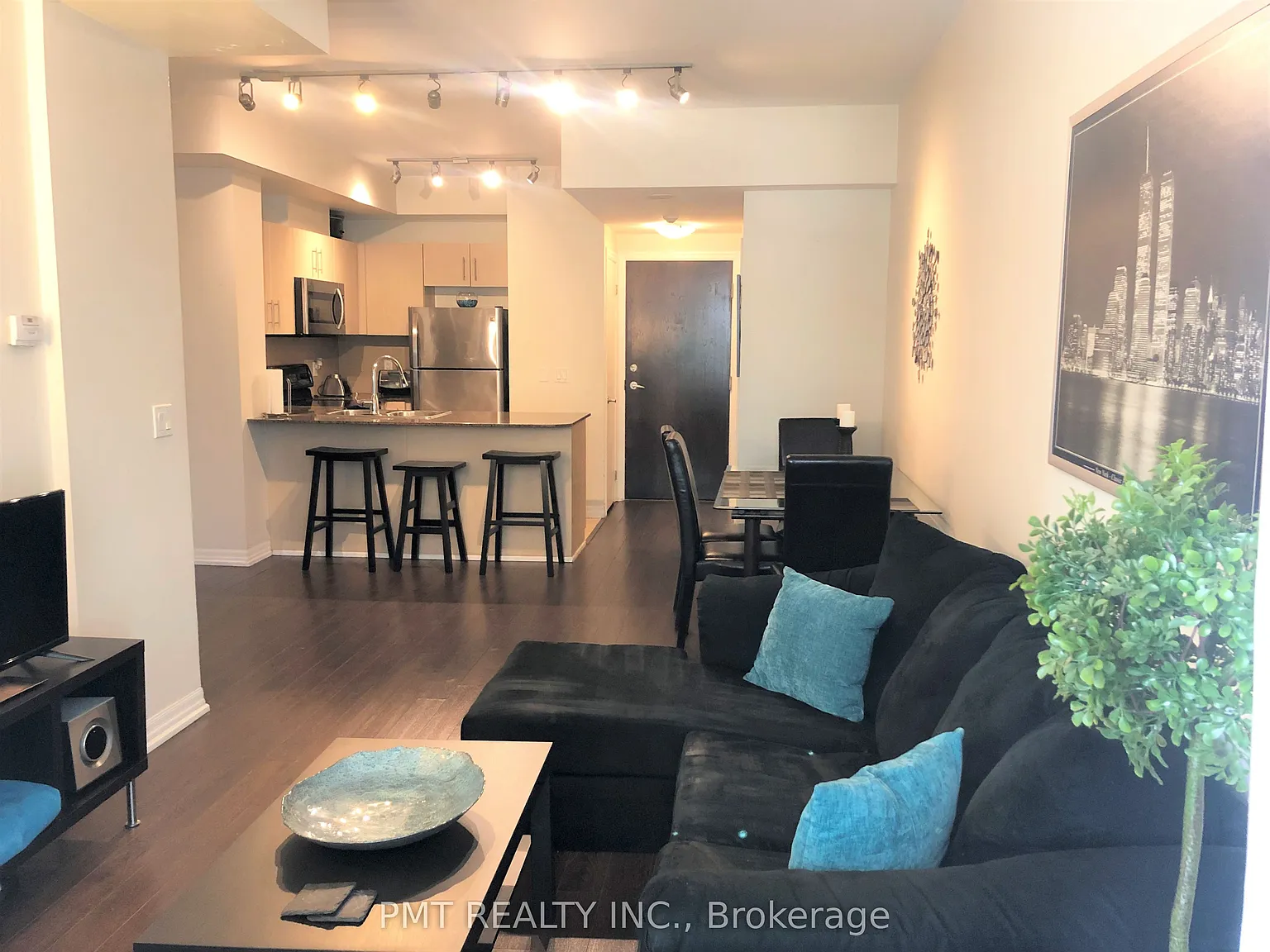 1 bed, $2,825 — Photo 2