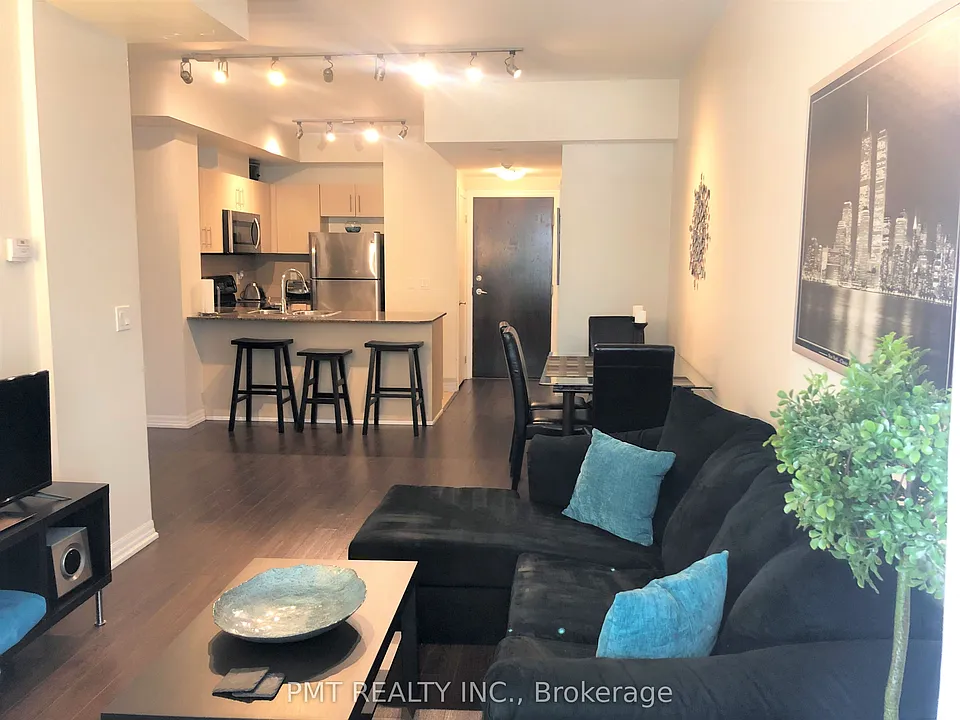12 Yonge St #408