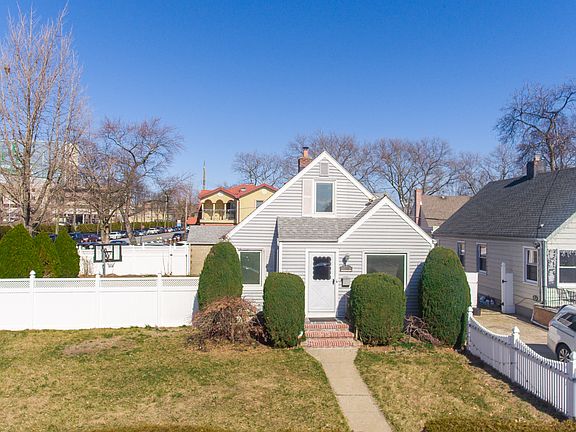 3rd image of 7605 267th St