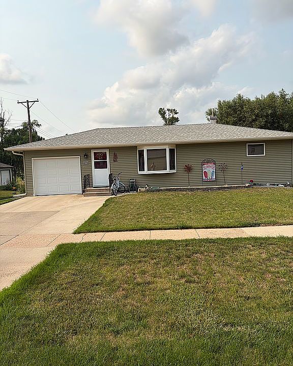 1st image of 306 2nd St