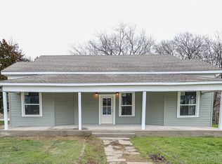 920 W Vinita Ave, Sulphur, OK 73086