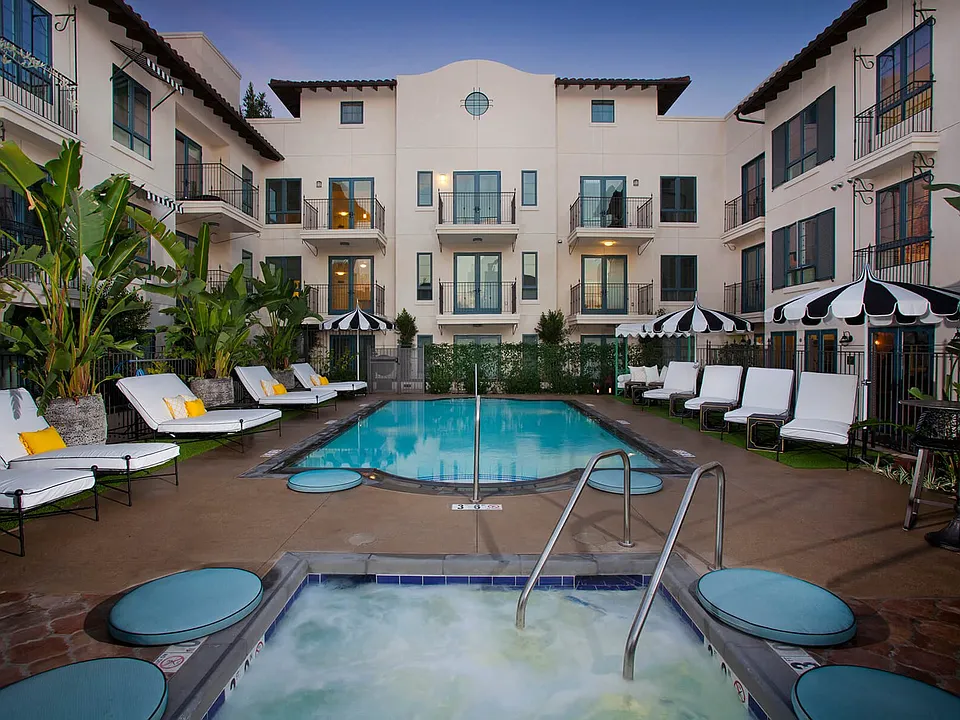 Candara at Hancock Park Apartments