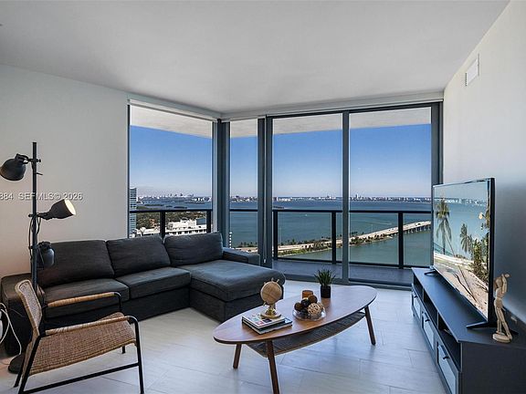 4th image of 501 NE 31st St Unit 3501