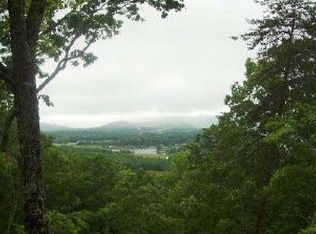 Chatuge Crst, Hayesville, NC 28904