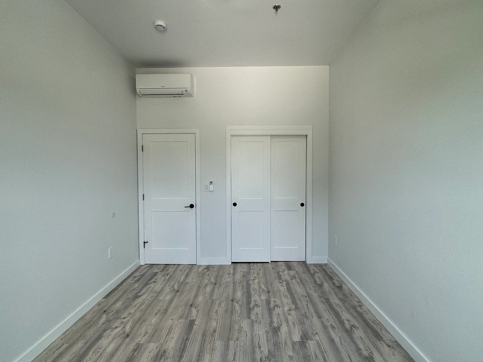 2 bed, 850 sqft, $1,700 — Photo 4