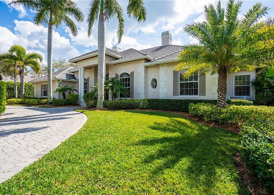1st image of 7 W Sea Colony Dr